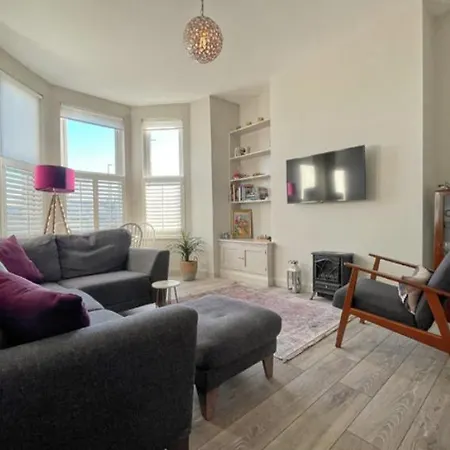 Beside West Strand Beach Portrush Ground Floor Apartment Extérieur photo